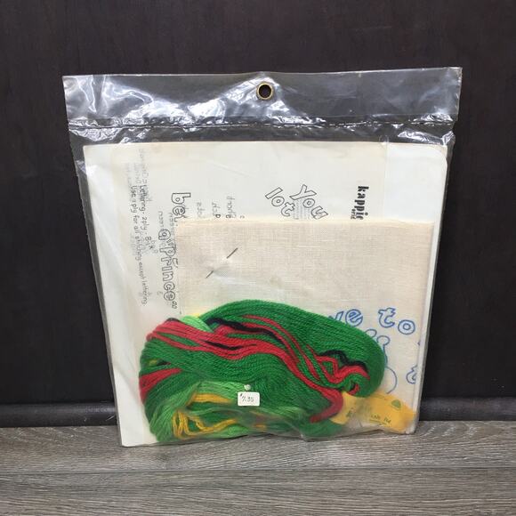 NEW Kappie Creative Stitchery KISS TOAD Cross Stitched Kit 10x10 - Picture 2 of 3